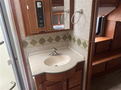 2007 MONACO 38PDQ KNGHT   - Photo 16 - Albuquerque, NM 87108