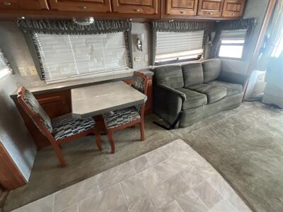 2007 MONACO 38PDQ KNGHT   - Photo 12 - Albuquerque, NM 87108