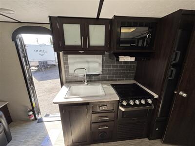 2019 PRIMETIME 19MRB TRACER BREEZE - Photo 10 - Albuquerque, NM 87108