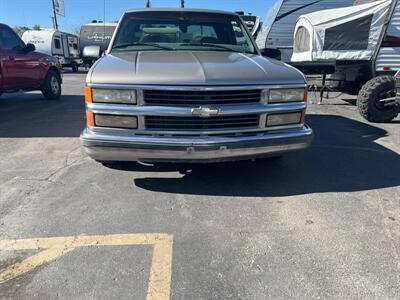 1998 Chevrolet C1500 Silverado   - Photo 2 - Albuquerque, NM 87108