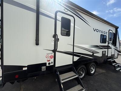 2021 Winnebago 2427RB VOYAGE   - Photo 6 - Albuquerque, NM 87108