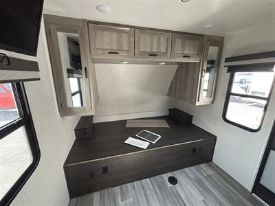 2021 Winnebago 2427RB VOYAGE   - Photo 16 - Albuquerque, NM 87108