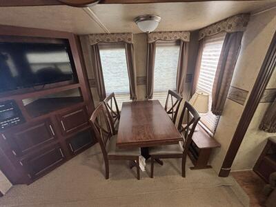 2014 FLAGSTAFF 8528ikws CLASSIC SUPERLITE   - Photo 14 - Albuquerque, NM 87108