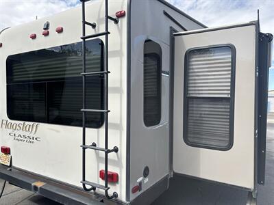 2014 FLAGSTAFF 8528ikws CLASSIC SUPERLITE   - Photo 8 - Albuquerque, NM 87108