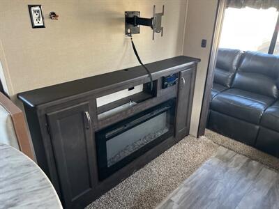 2021 COACHMEN 284X CHAPARRAL X-LITE   - Photo 9 - Albuquerque, NM 87108