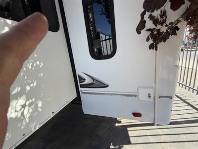 2010 KEYSTONE 3400RL MONTANA - Photo 4 - Albuquerque, NM 87108