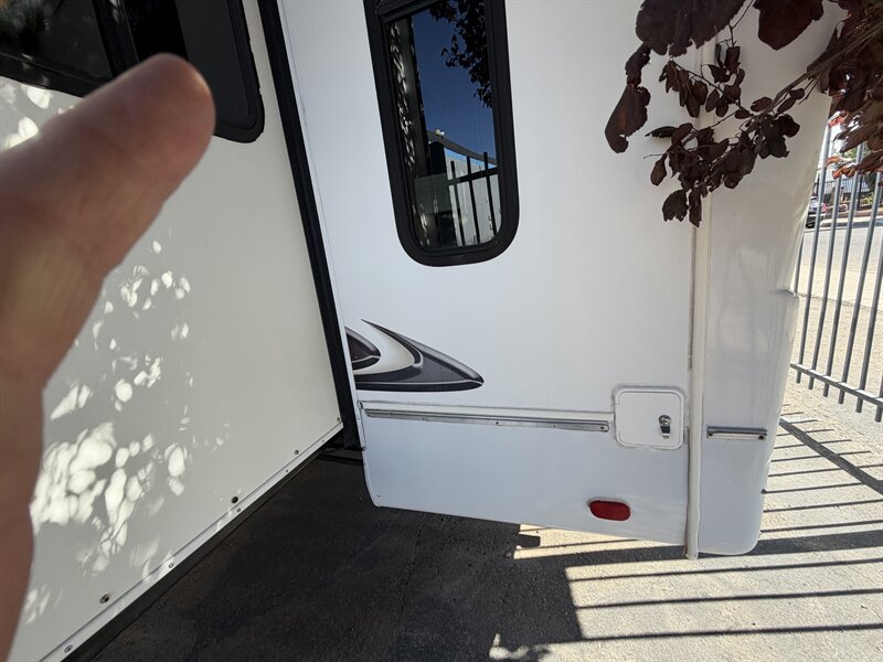 2010 KEYSTONE 3400RL MONTANA - Photo 5 - Albuquerque, NM 87108