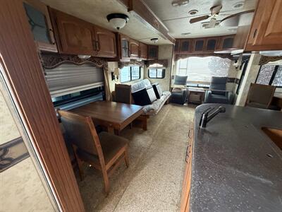 2010 KEYSTONE 3400RL MONTANA - Photo 13 - Albuquerque, NM 87108