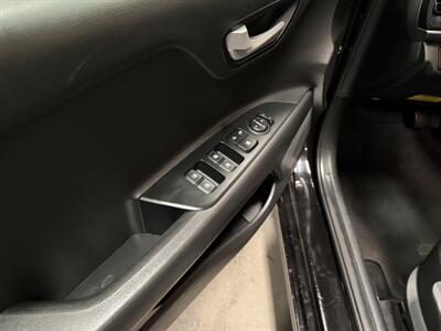 2021 Kia Rio LX - Photo 8 - Albuquerque, NM 87108