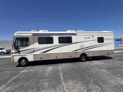 2004 FLEETWOOD 35E CHEV BOUNDER   - Photo 6 - Albuquerque, NM 87108