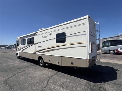 2004 FLEETWOOD 35E CHEV BOUNDER   - Photo 3 - Albuquerque, NM 87108