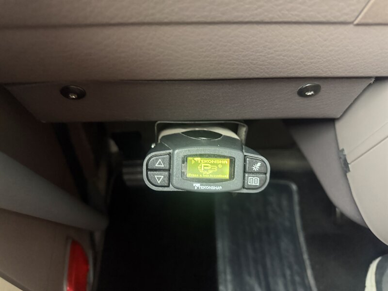 2015 Volvo VNM COMMERICAL Sleeper Semi - Photo 29 - Albuquerque, NM 87108