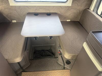 2015 Volvo VNM COMMERICAL Sleeper Semi - Photo 3 - Albuquerque, NM 87108