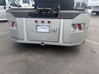 2015 Volvo VNM COMMERICAL Sleeper Semi - Photo 8 - Albuquerque, NM 87108