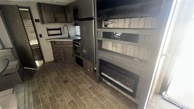 2021 FOREST RIVER 31QBBH PUMA LE - Photo 9 - Albuquerque, NM 87108