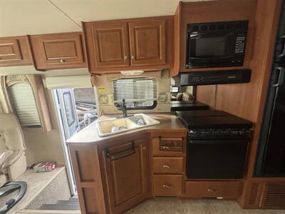 2011 Damon 35DB DAYBREAK   - Photo 10 - Albuquerque, NM 87108