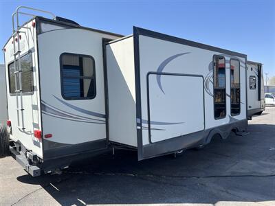 2015 CROSSROADS 330RST LACROSSE   - Photo 10 - Albuquerque, NM 87108