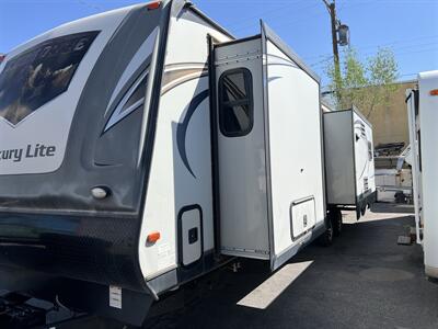 2015 CROSSROADS 330RST LACROSSE   - Photo 4 - Albuquerque, NM 87108