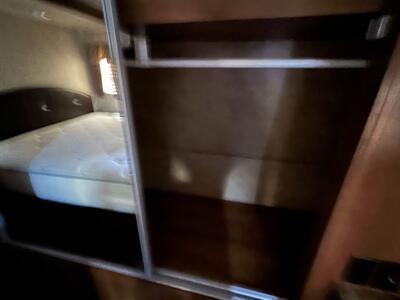 2015 CROSSROADS 330RST LACROSSE   - Photo 21 - Albuquerque, NM 87108