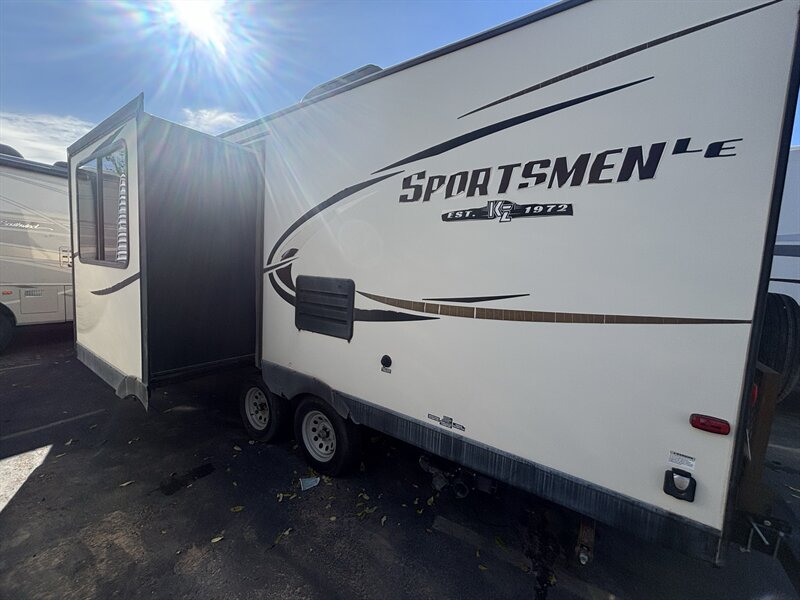 2018 K-Z 231BHLE SPORTMAN LE - Photo 4 - Albuquerque, NM 87108