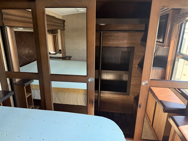2016 KEYSTONE 3160RL MONTANA - Photo 13 - Albuquerque, NM 87108