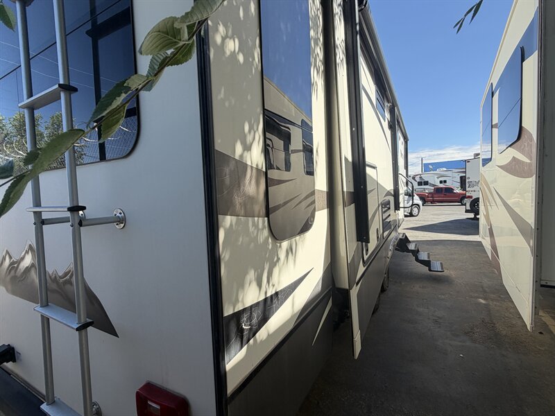 2016 KEYSTONE 3160RL MONTANA - Photo 3 - Albuquerque, NM 87108