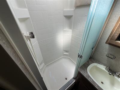 2018 FORESTRIVER 2909WS ROCKWOOD UTRA LITE - Photo 17 - Albuquerque, NM 87108