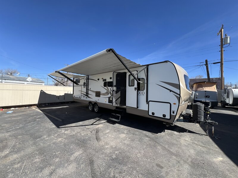 2018 FORESTRIVER 2909WS ROCKWOOD UTRA LITE   - Photo 1 - Albuquerque, NM 87108
