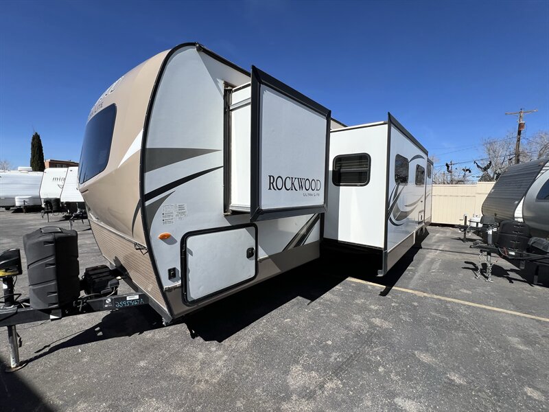 2018 FORESTRIVER 2909WS ROCKWOOD UTRA LITE - Photo 10 - Albuquerque, NM 87108