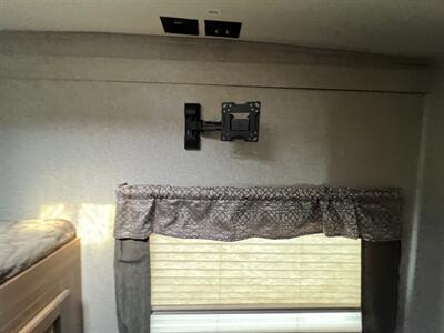 2018 FORESTRIVER 2909WS ROCKWOOD UTRA LITE - Photo 22 - Albuquerque, NM 87108