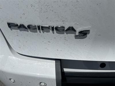 2024 Chrysler Pacifica VAN - Photo 16 - Albuquerque, NM 87108