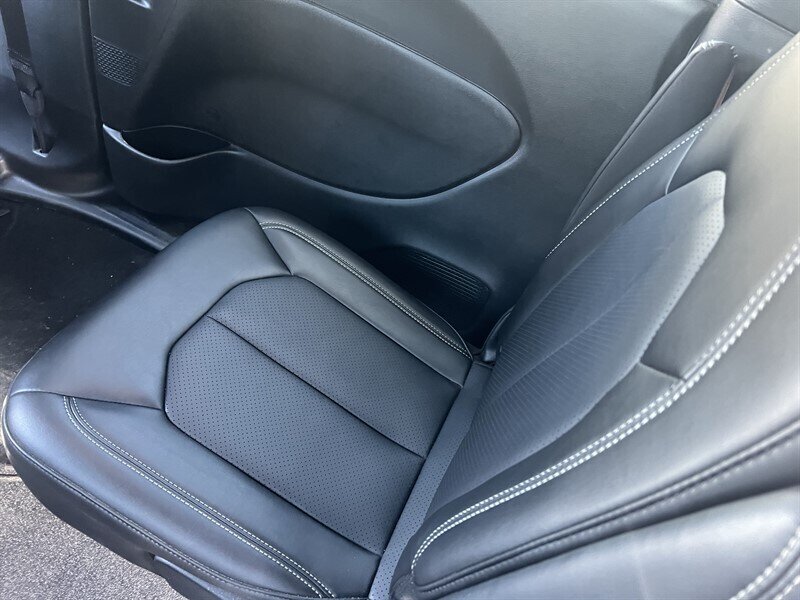 2024 Chrysler Pacifica VAN - Photo 12 - Albuquerque, NM 87108