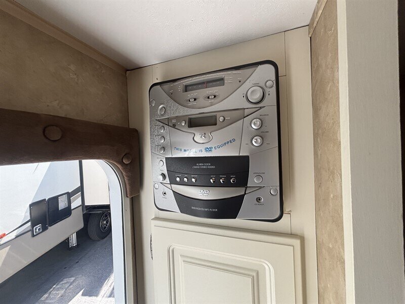 2007 Cruiser RV 189FBR X SERIES Fun Finder - Photo 17 - Albuquerque, NM 87108