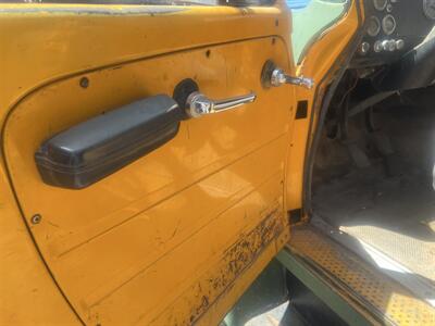 1975 International Harvester 1700 Dump truck   - Photo 13 - Albuquerque, NM 87108