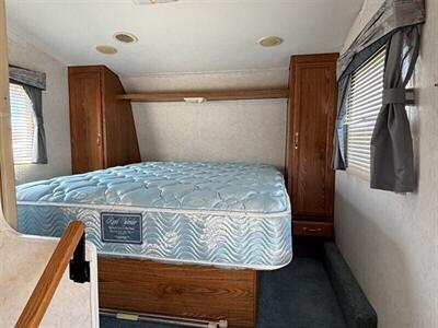 2003 Fleetwood 25 5S PROWLER   - Photo 13 - Albuquerque, NM 87108