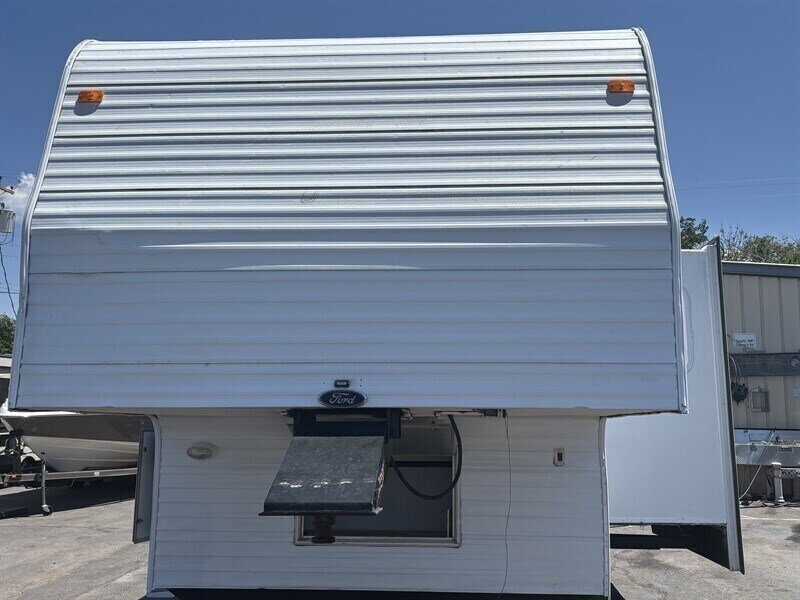 2003 Fleetwood 25 5S PROWLER - Photo 1 - Albuquerque, NM 87108