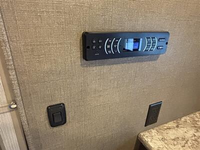 2018 Thor 31W CHATEAU - Photo 18 - Albuquerque, NM 87108