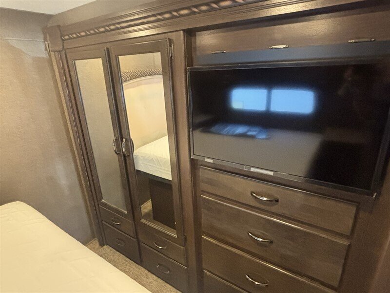 2018 Thor 31W CHATEAU - Photo 15 - Albuquerque, NM 87108