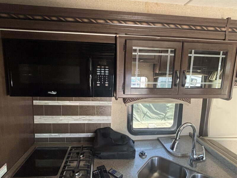 2018 Thor 31W CHATEAU - Photo 12 - Albuquerque, NM 87108