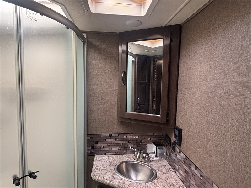 2018 Thor 31W CHATEAU - Photo 22 - Albuquerque, NM 87108