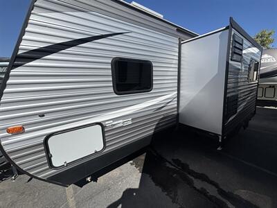 2021 Jayco JAY FLIGHT 23RBS   - Photo 3 - Albuquerque, NM 87108