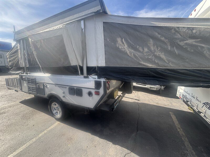 2007 Fleetwood E2 Evolution   - Photo 1 - Albuquerque, NM 87108