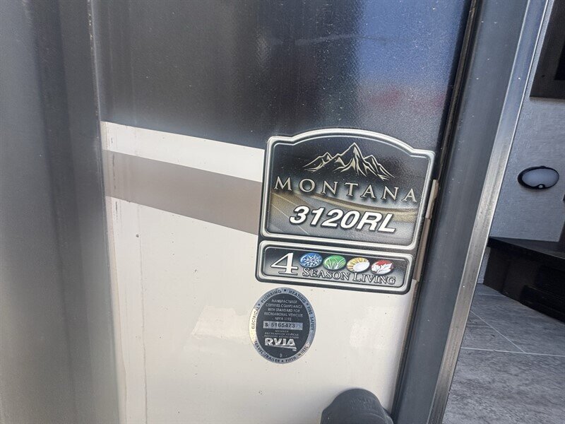 2019 KEYSTONE 3120RL MONTANA - Photo 6 - Albuquerque, NM 87108