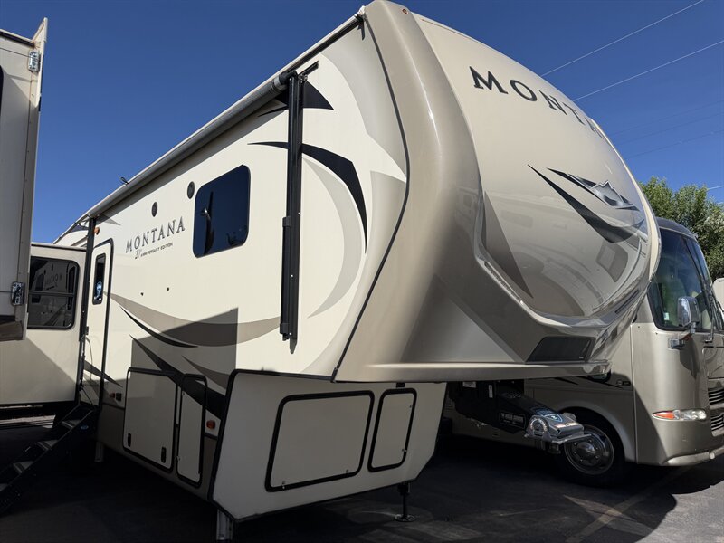 2019 KEYSTONE 3120RL MONTANA - Photo 28 - Albuquerque, NM 87108