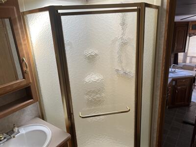 2004 KEYSTONE 2955RL MONTANA - Photo 17 - Albuquerque, NM 87108