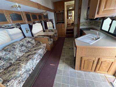 2004 KEYSTONE 2955RL MONTANA - Photo 18 - Albuquerque, NM 87108