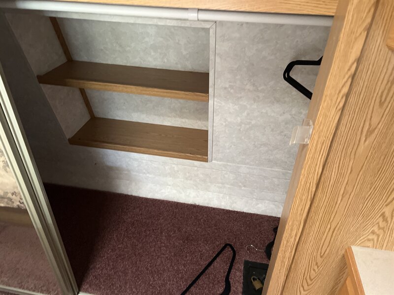 2004 KEYSTONE 2955RL MONTANA - Photo 21 - Albuquerque, NM 87108