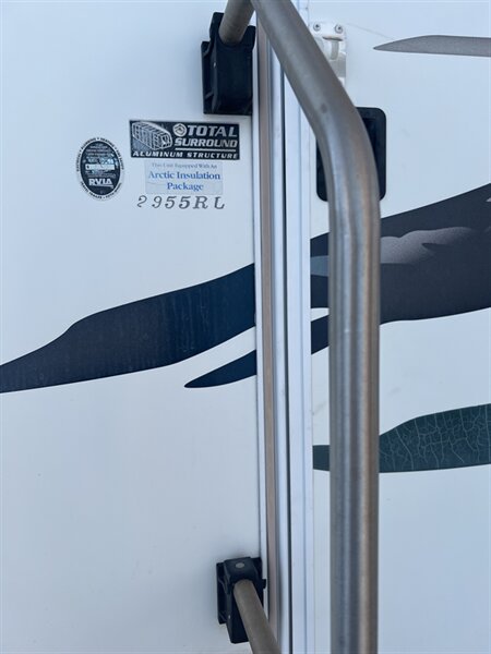2004 KEYSTONE 2955RL MONTANA - Photo 7 - Albuquerque, NM 87108