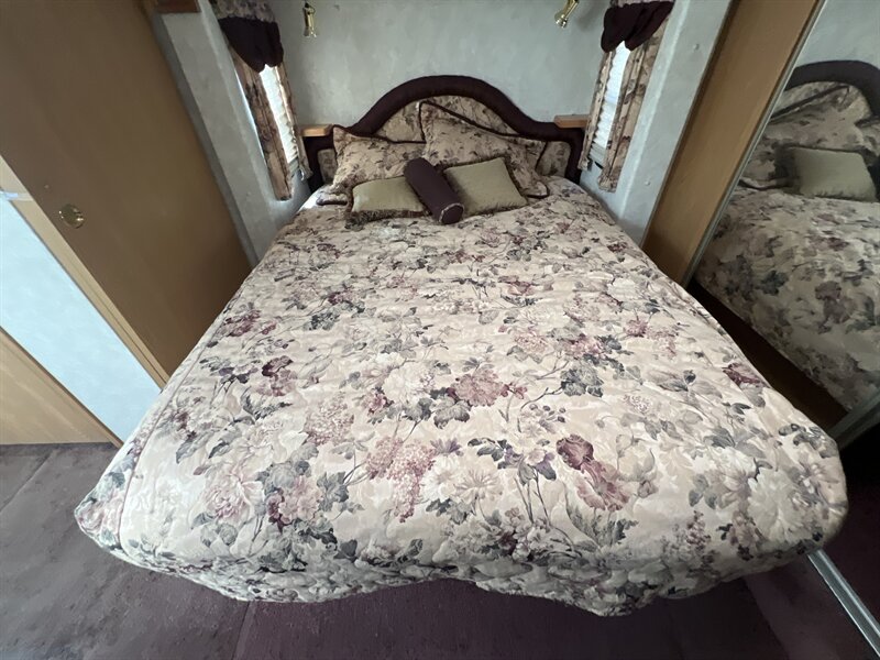 2004 KEYSTONE 2955RL MONTANA - Photo 22 - Albuquerque, NM 87108