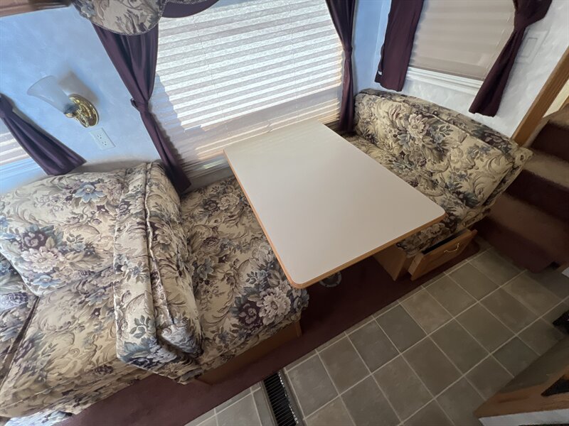 2004 KEYSTONE 2955RL MONTANA - Photo 10 - Albuquerque, NM 87108